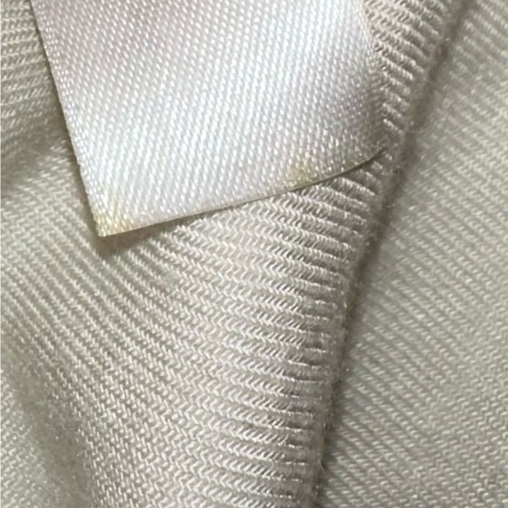 Button up - Picture 4 of 4